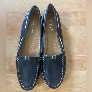New without box woman’s Naturalizer Hanover Boat Shoe Navy size 12W
